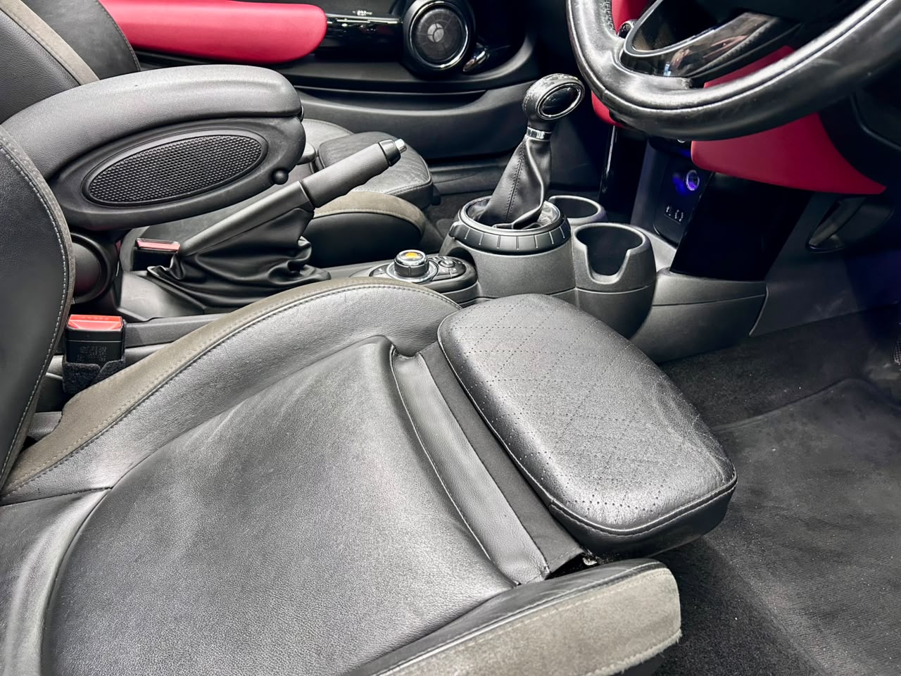 2016 MINI Cooper S Convertible Auto (16)