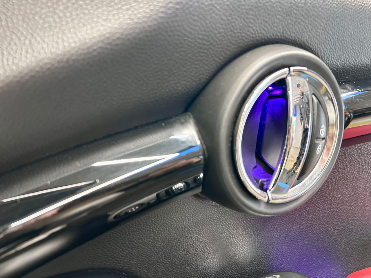 2016 MINI Cooper S Convertible Auto (18)