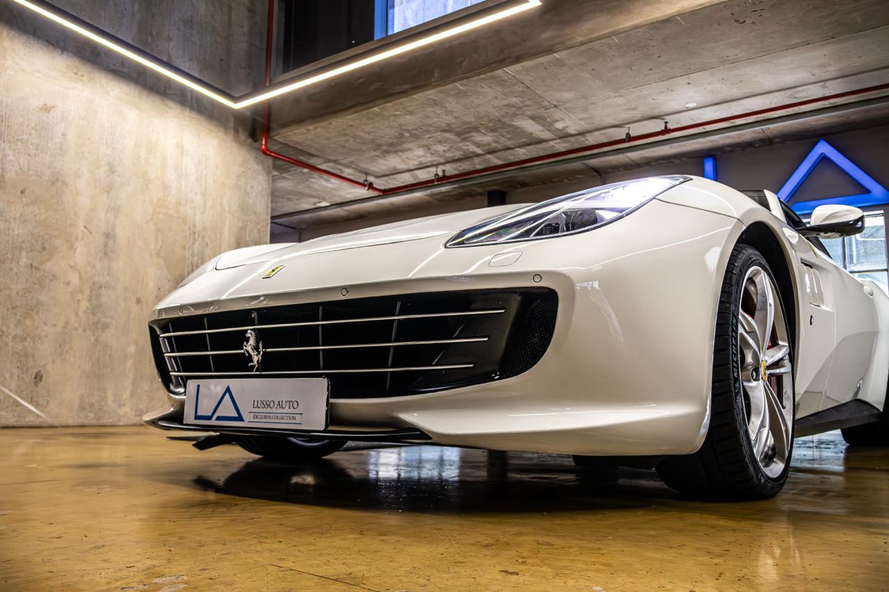 2017 Ferrari GTC 4 Lusso V12 (10)