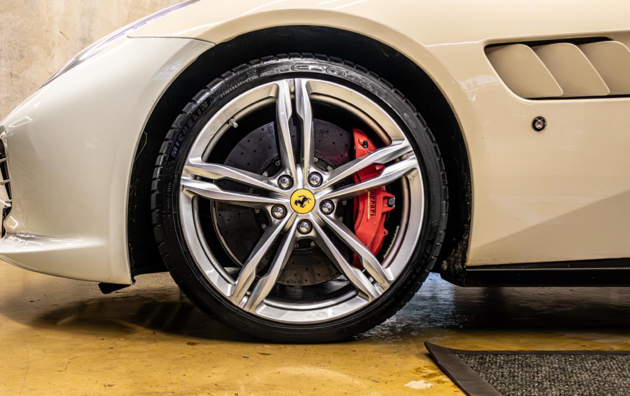 2017 Ferrari GTC 4 Lusso V12 (13)