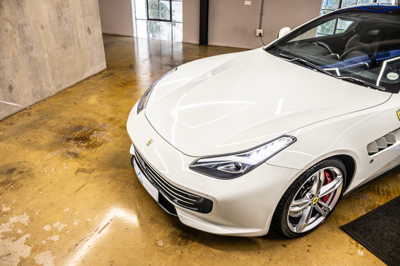 2017 Ferrari GTC 4 Lusso V12 (18)