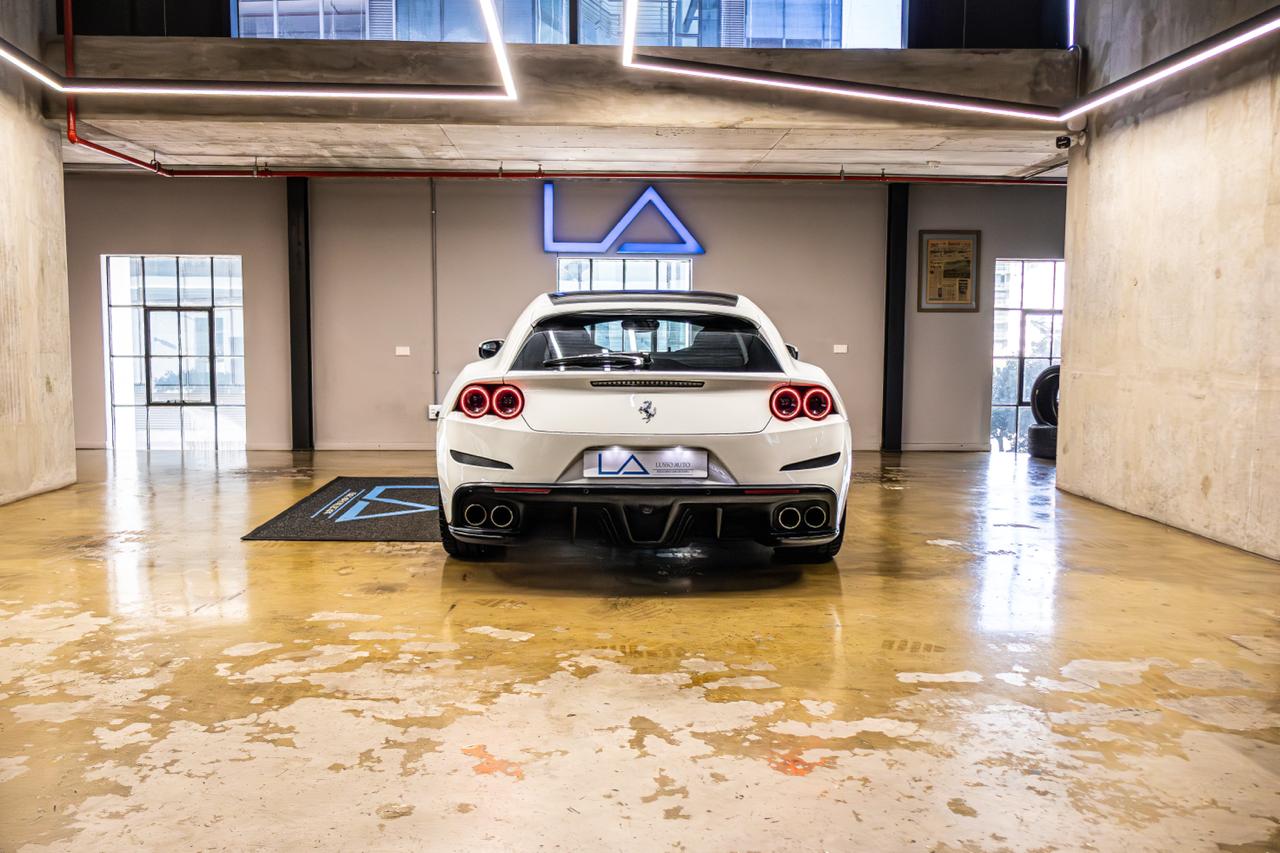 2017 Ferrari GTC 4 Lusso V12 (20)