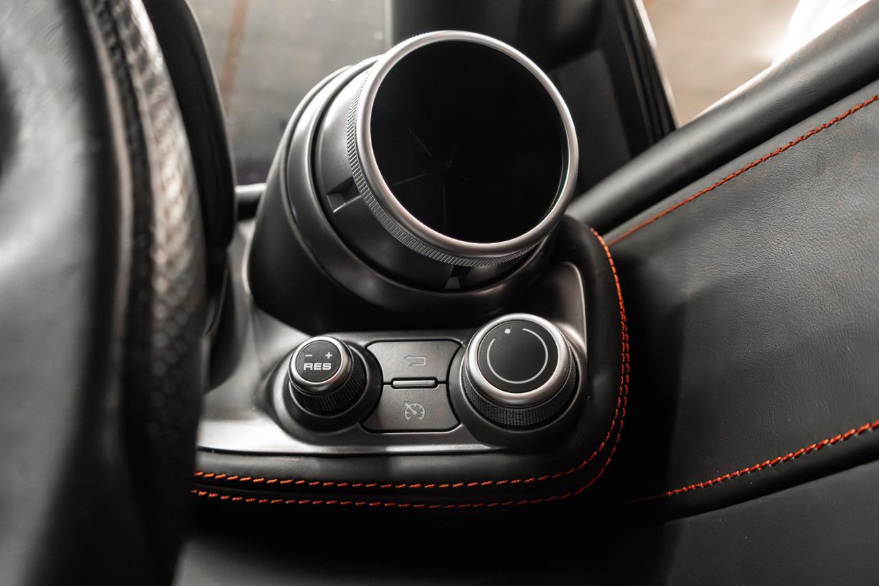 2017 Ferrari GTC 4 Lusso V12 (9)