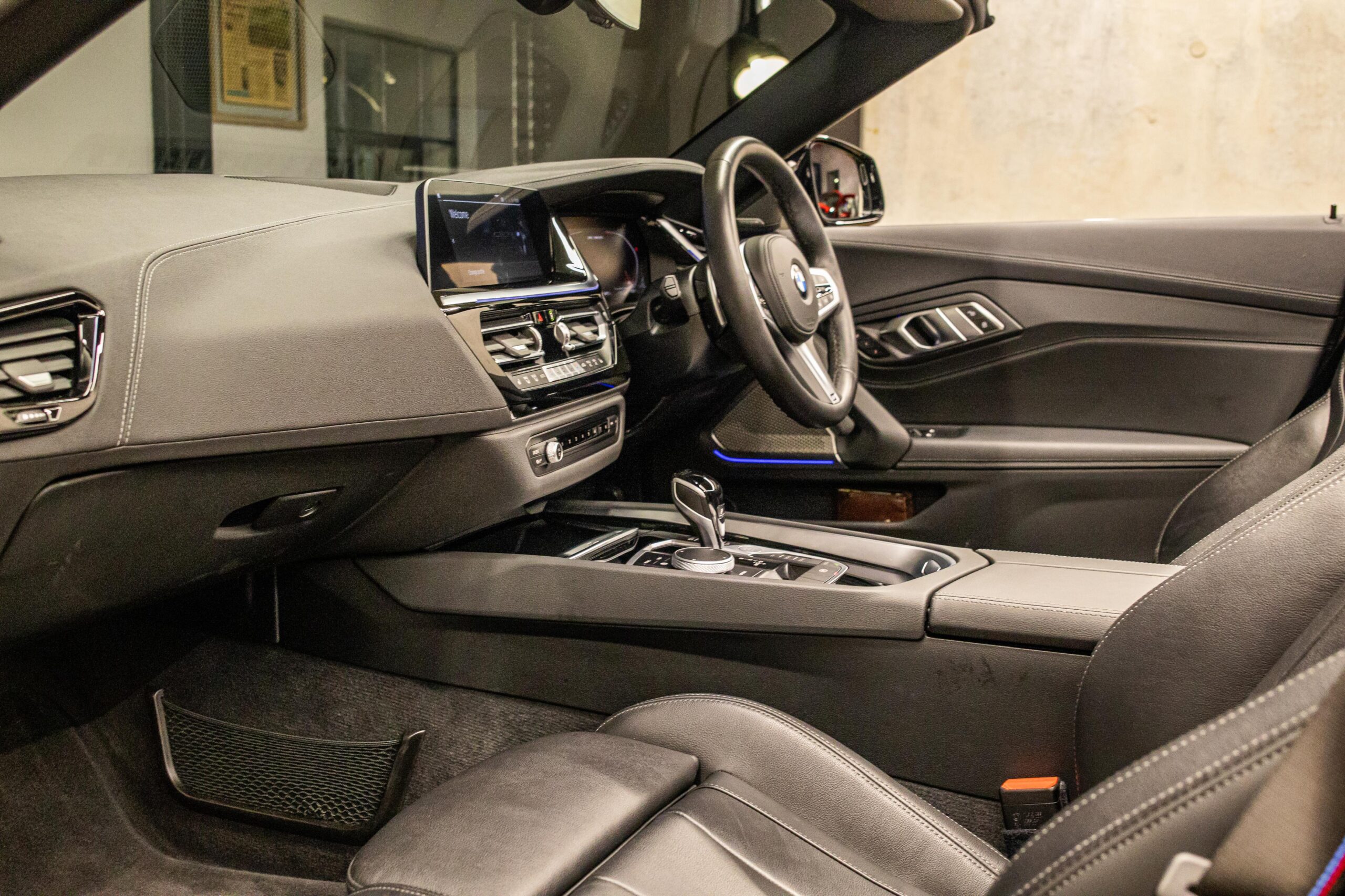 2024 BMW Z4 M40i (19)