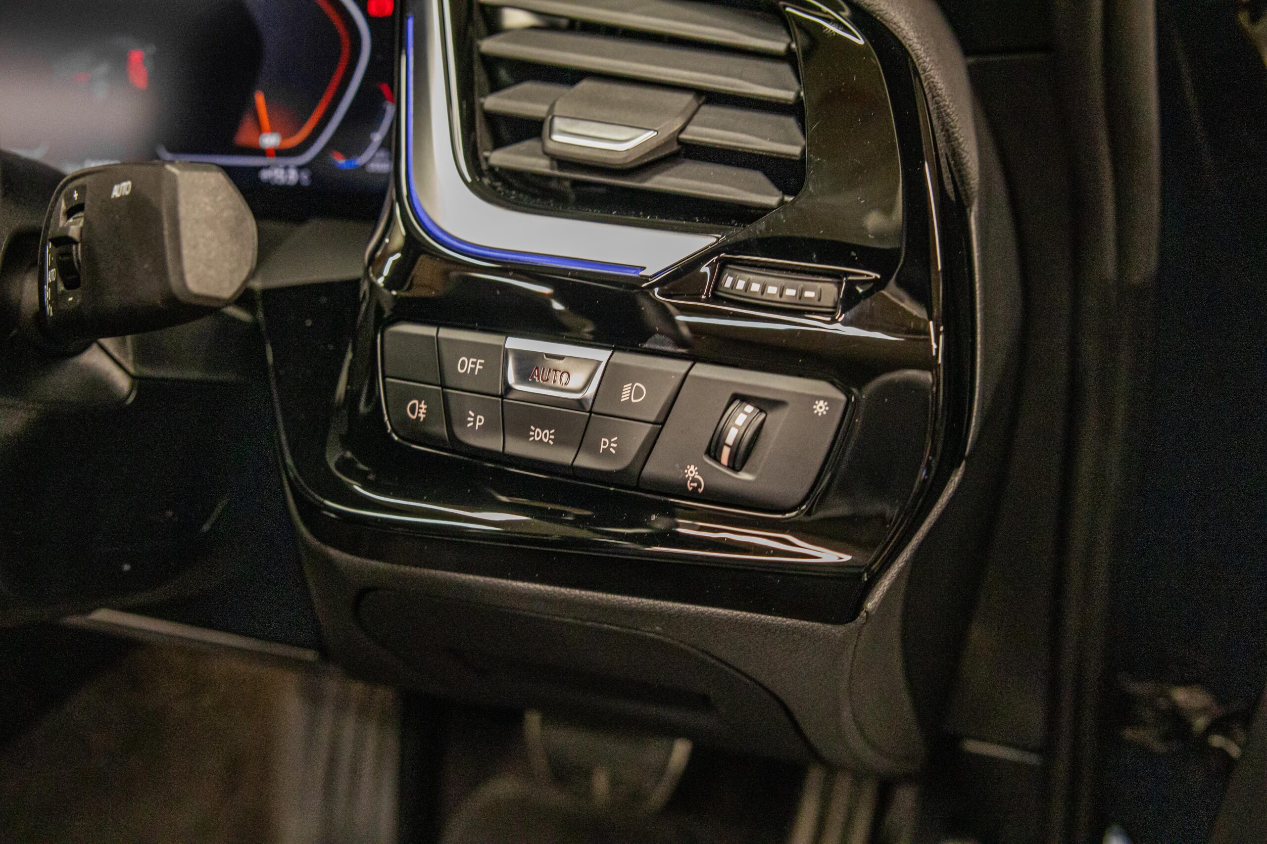 2024 BMW Z4 M40i (23)