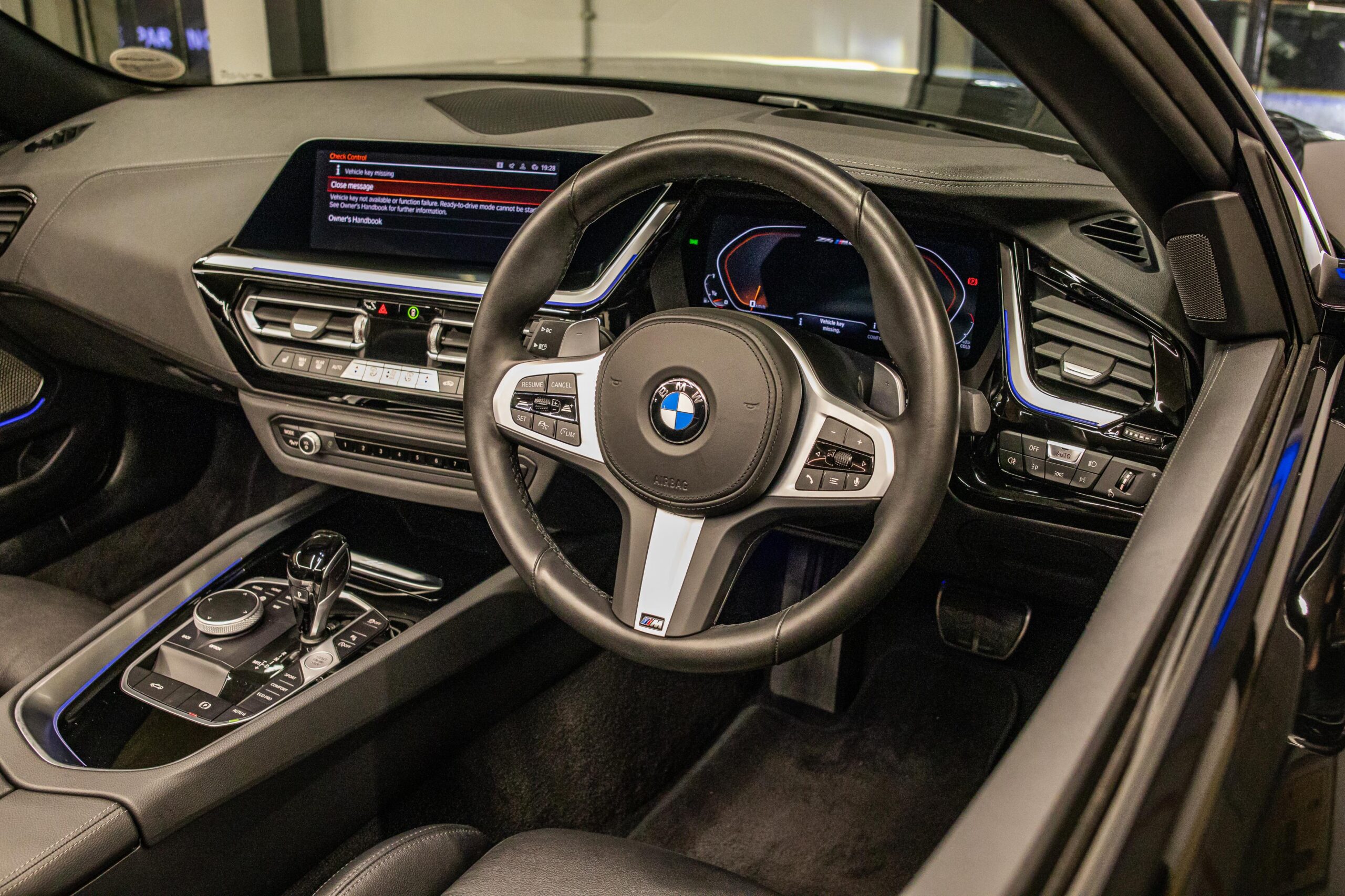 2024 BMW Z4 M40i (4)