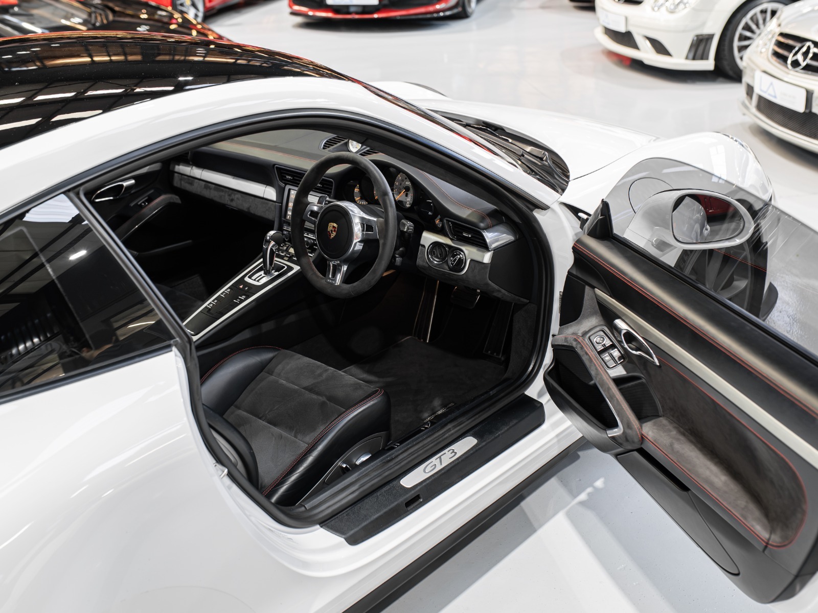 2014 Porsche 911 GT3 (14)