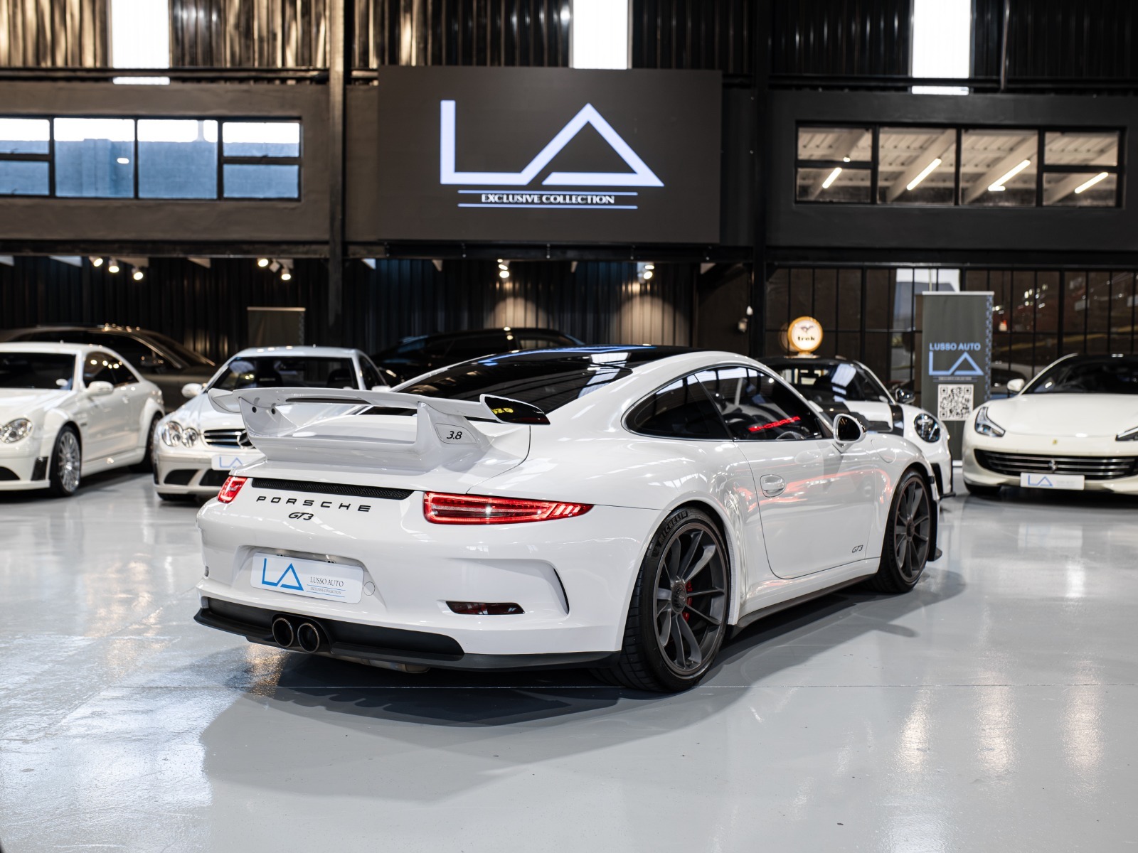 2014 Porsche 911 GT3 (2)