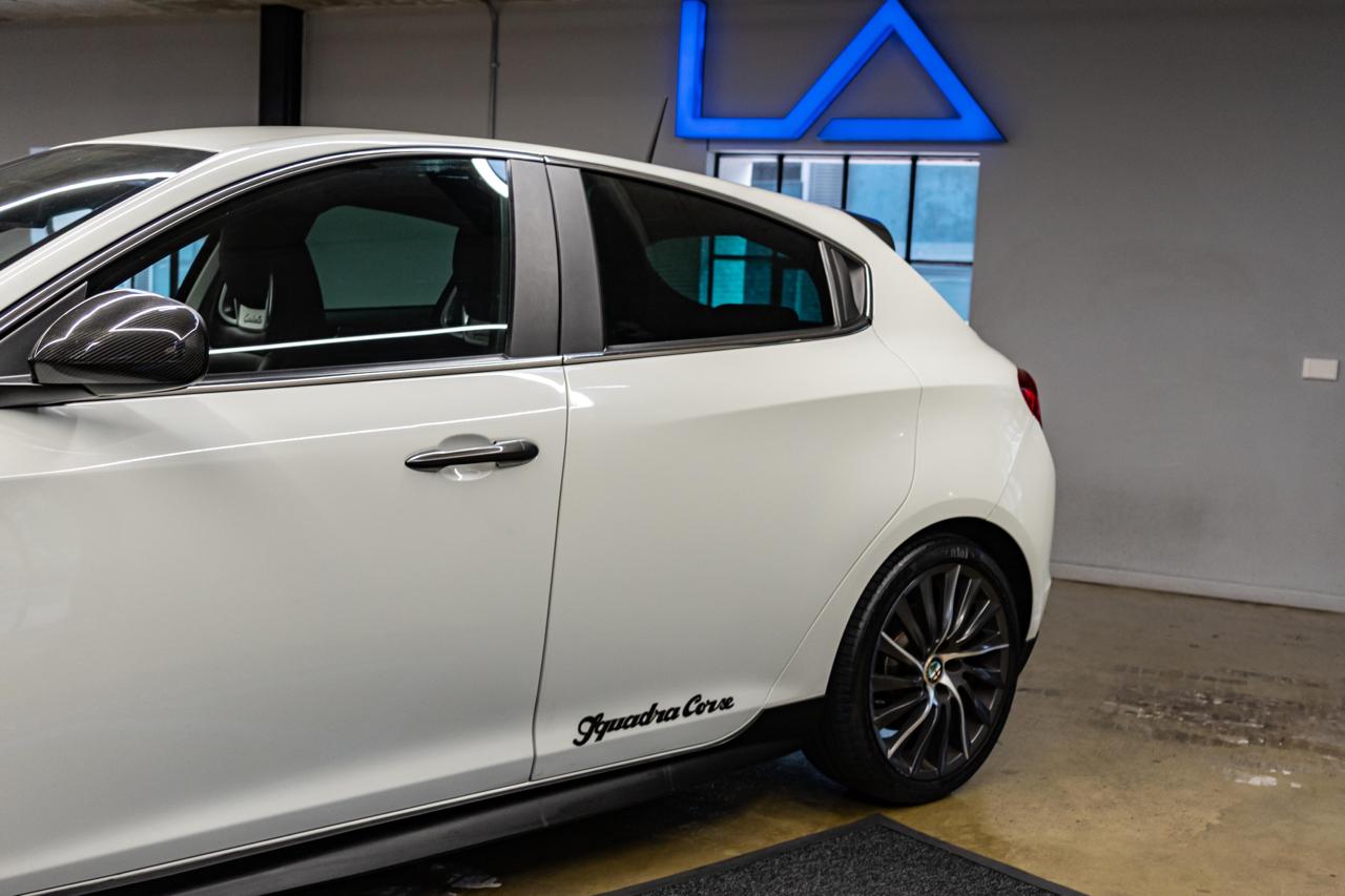 2016 Alfa Romeo Giulietta (12)