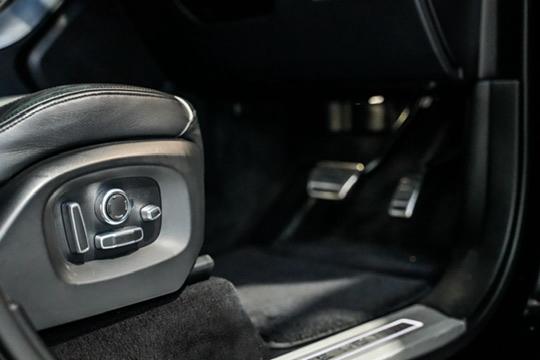 2016 Land Rover Range Rover Sport SVR (11)
