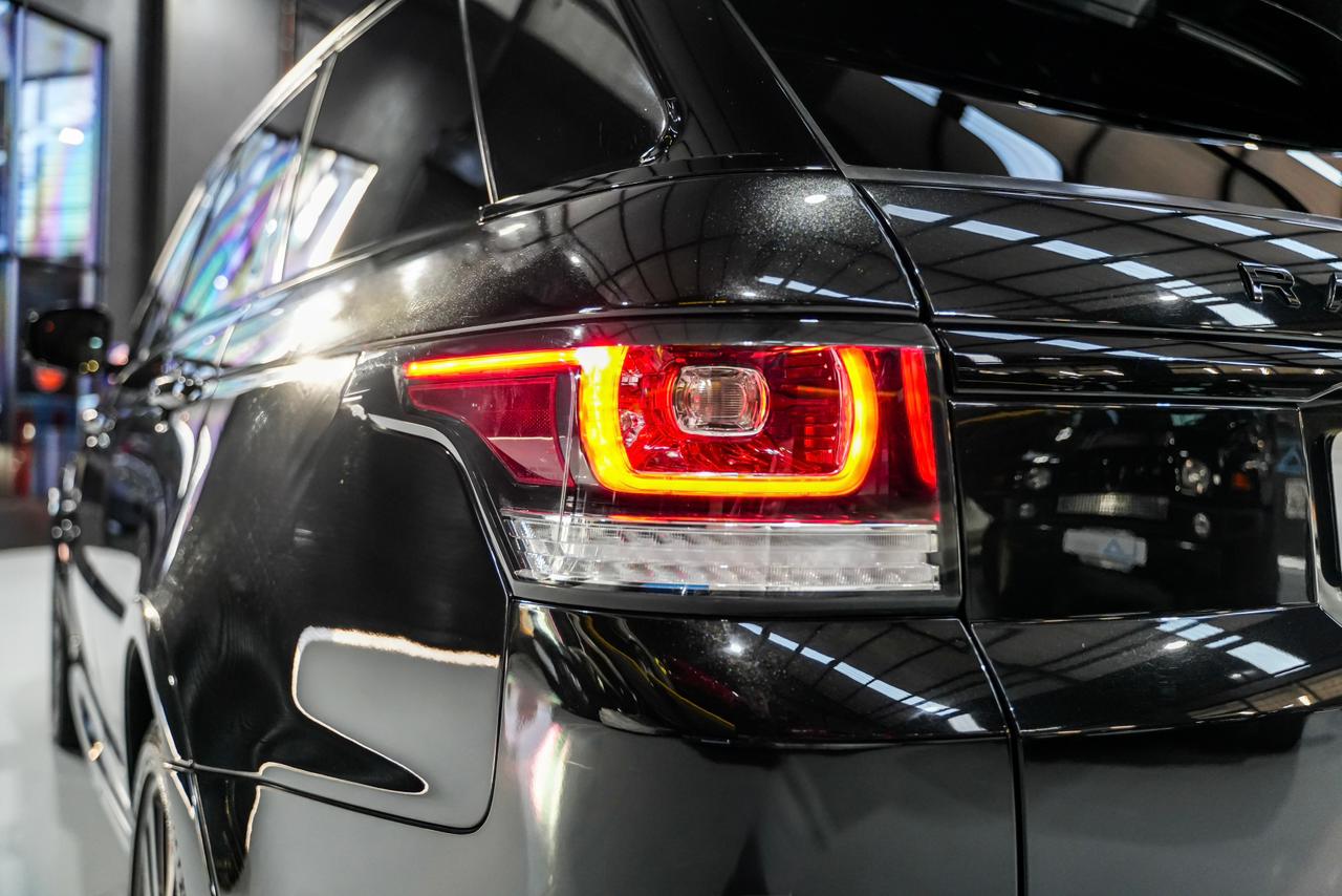 2016 Land Rover Range Rover Sport SVR (14)