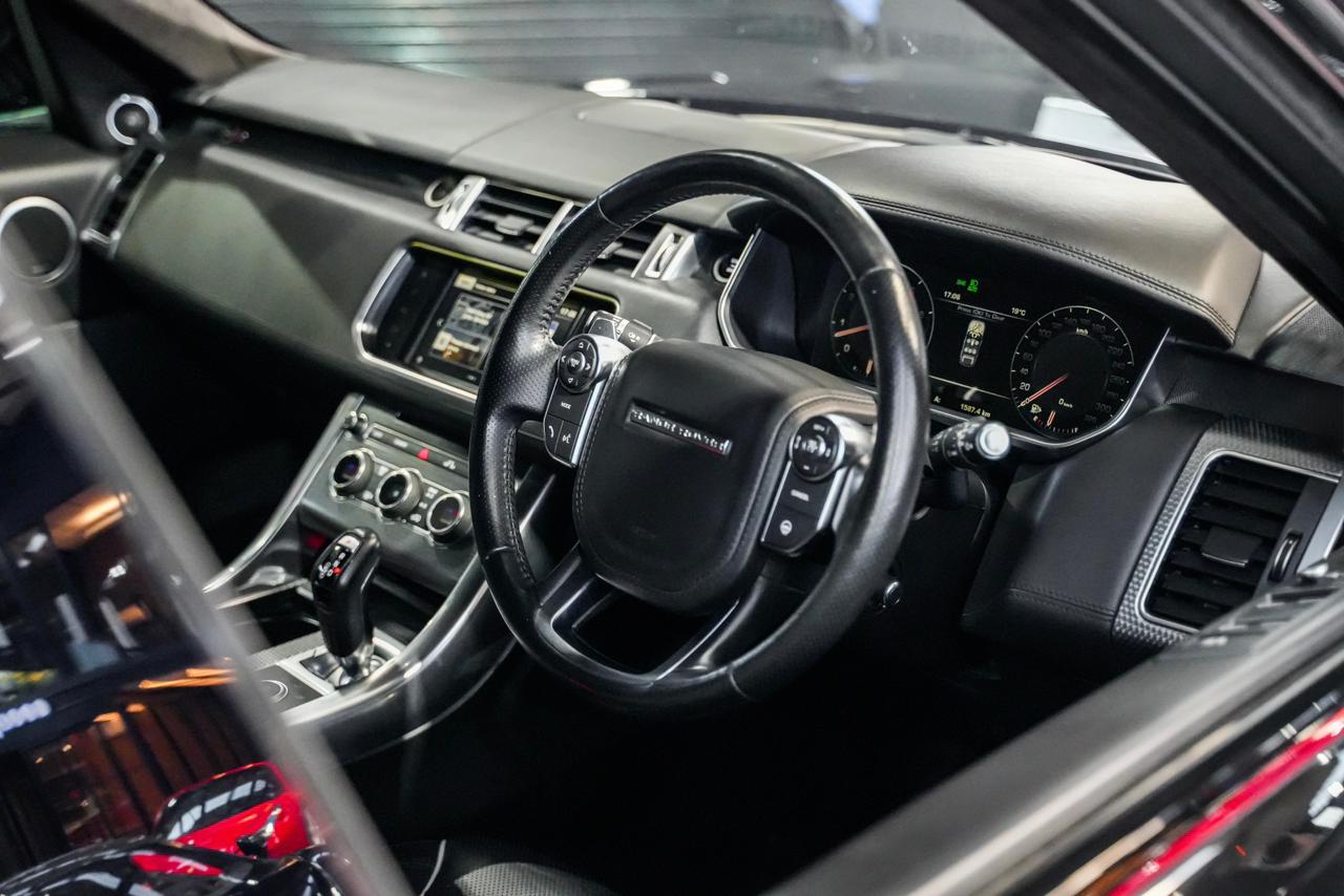 2016 Land Rover Range Rover Sport SVR (2)