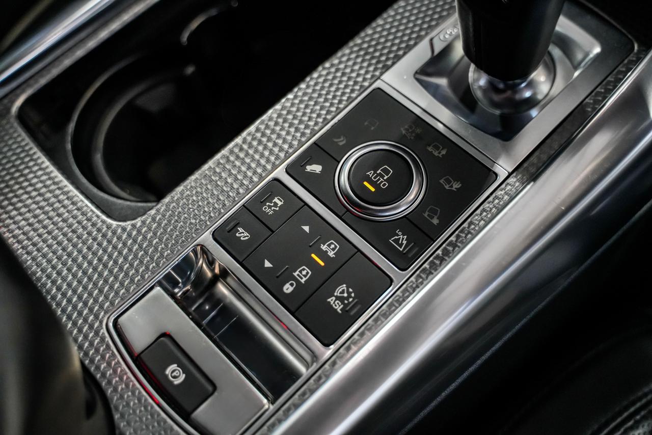 2016 Land Rover Range Rover Sport SVR (21)