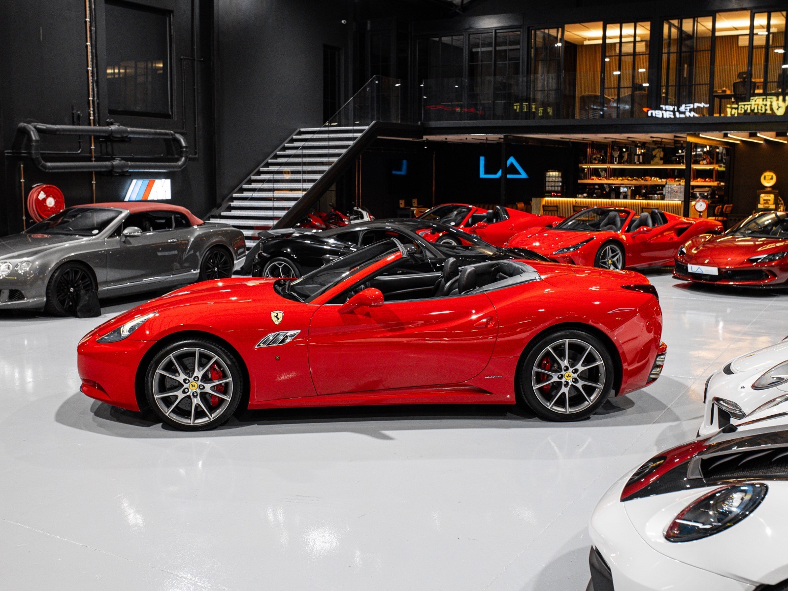 2017 Ferrari California 30 (45)