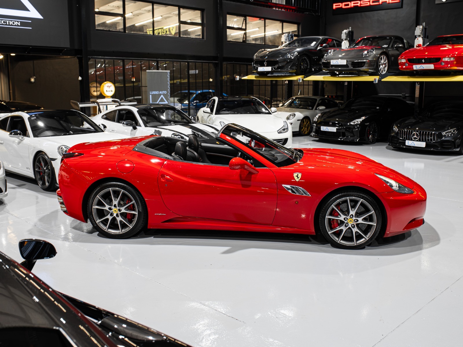 2017 Ferrari California 30 (48)