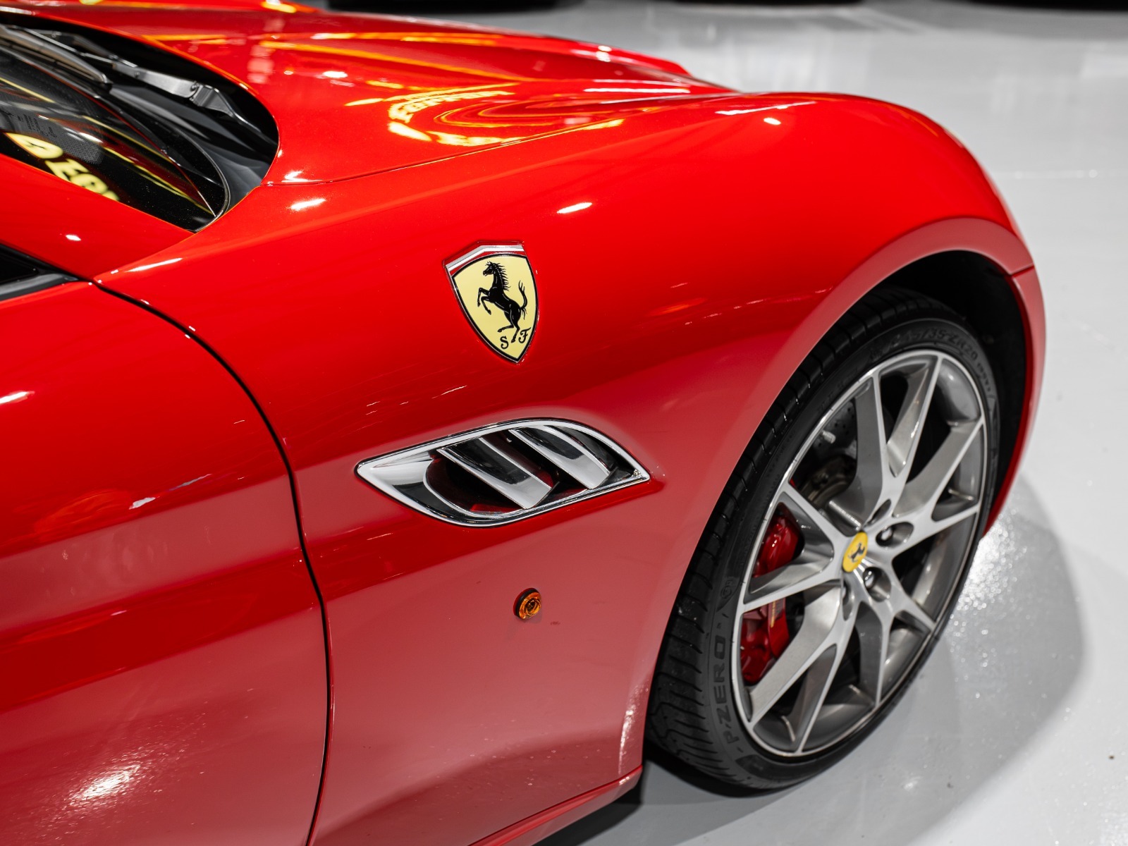 2017 Ferrari California 30 (50)