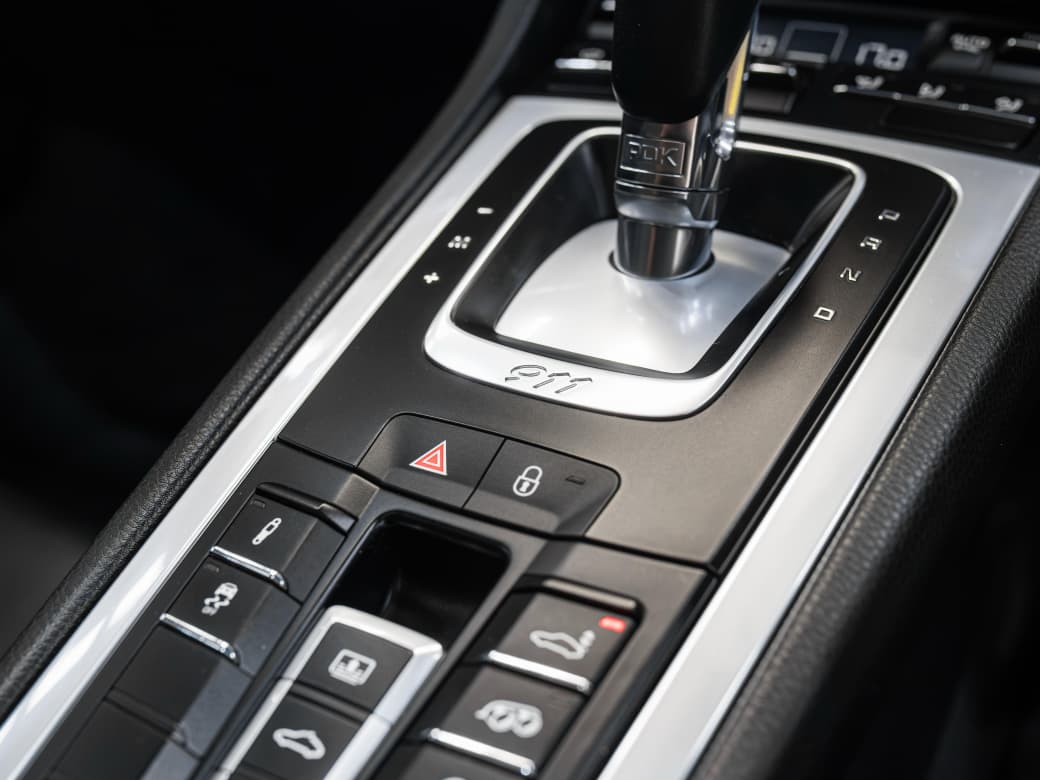 2017 Porsche 911 Carrera S (11)