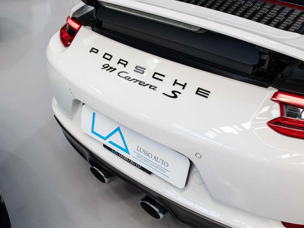 2017 Porsche 911 Carrera S (13)