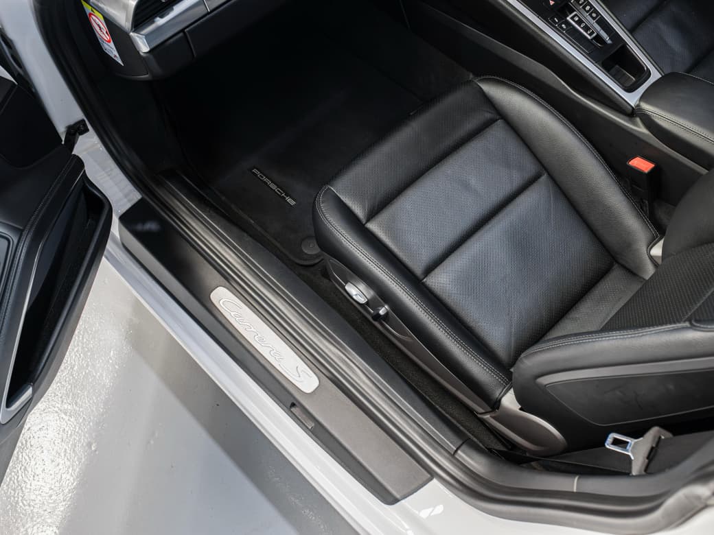 2017 Porsche 911 Carrera S (4)