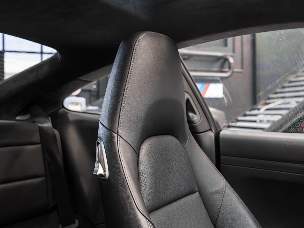 2017 Porsche 911 Carrera S (48)