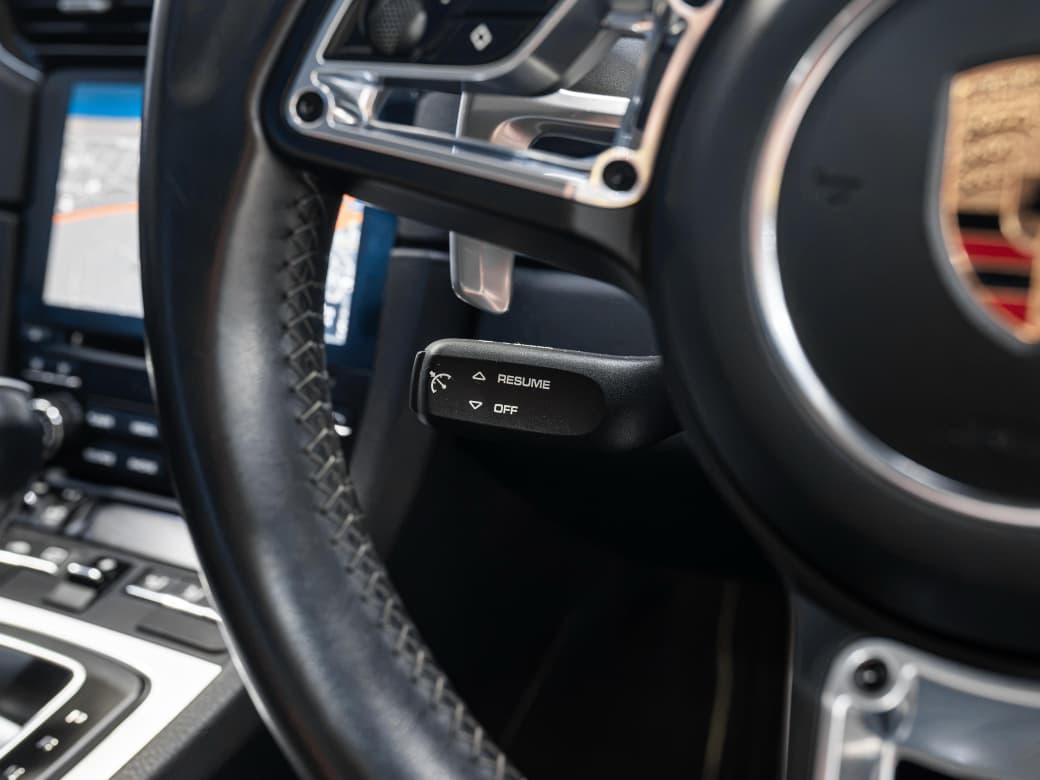 2017 Porsche 911 Carrera S (49)