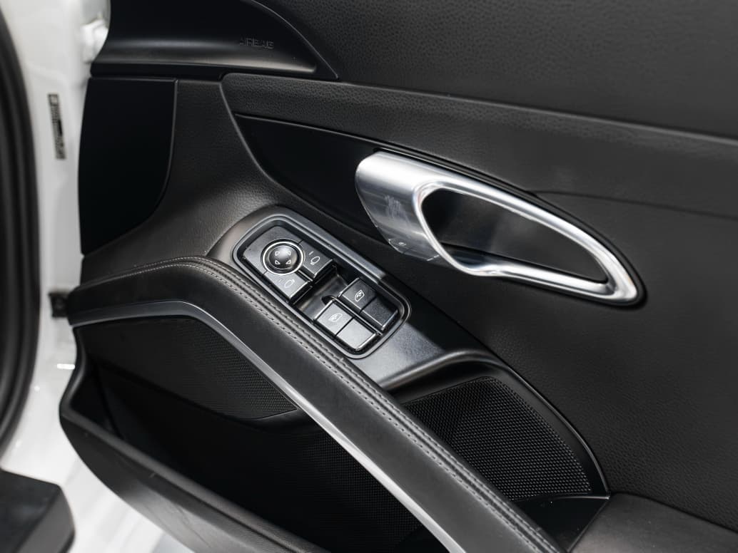 2017 Porsche 911 Carrera S (51)