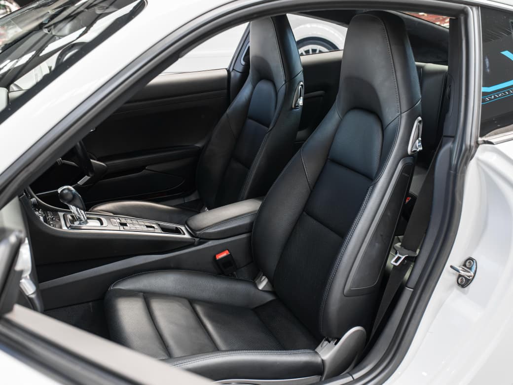 2017 Porsche 911 Carrera S (53)