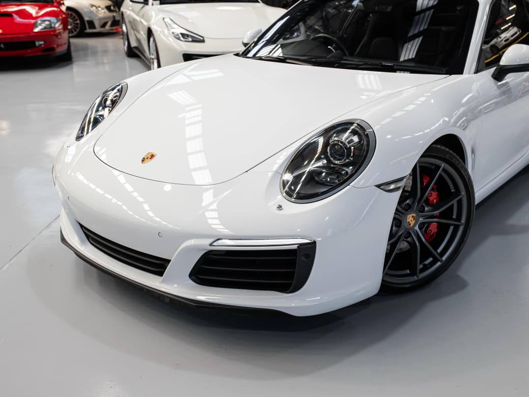 2017 Porsche 911 Carrera S (6)