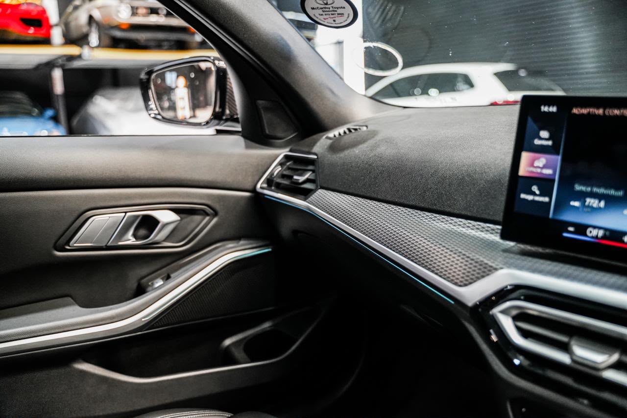 2024 BMW 3 Series 320d M Sport (11)