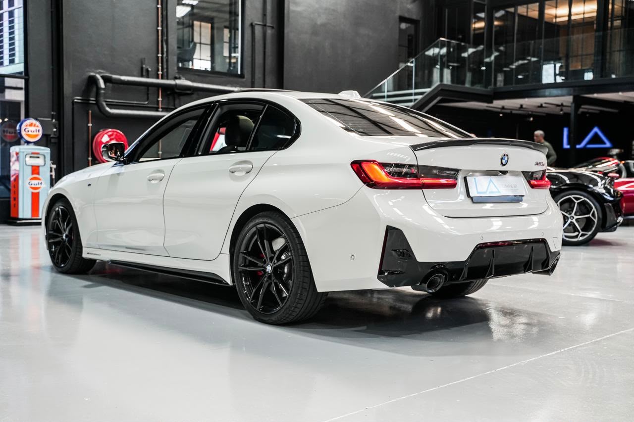 2024 BMW 3 Series 320d M Sport (24)
