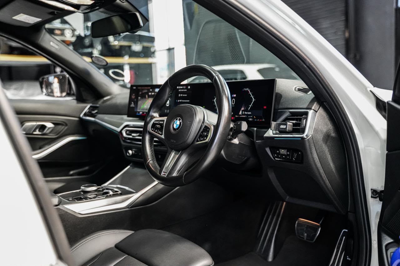 2024 BMW 3 Series 320d M Sport (32)